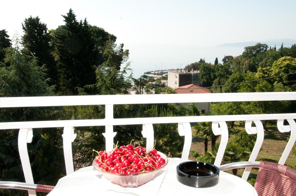 Bed&Breakfast Villa Klara Ičići Oda fotoğraf